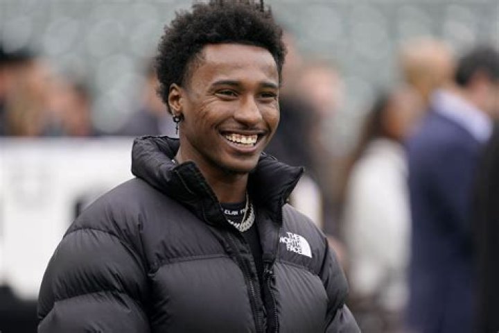 Discover The True Age Of Deestroying