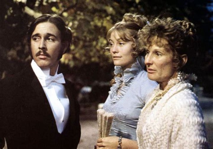 Uncover The Secrets: Cloris Leachman's Relationships Explored